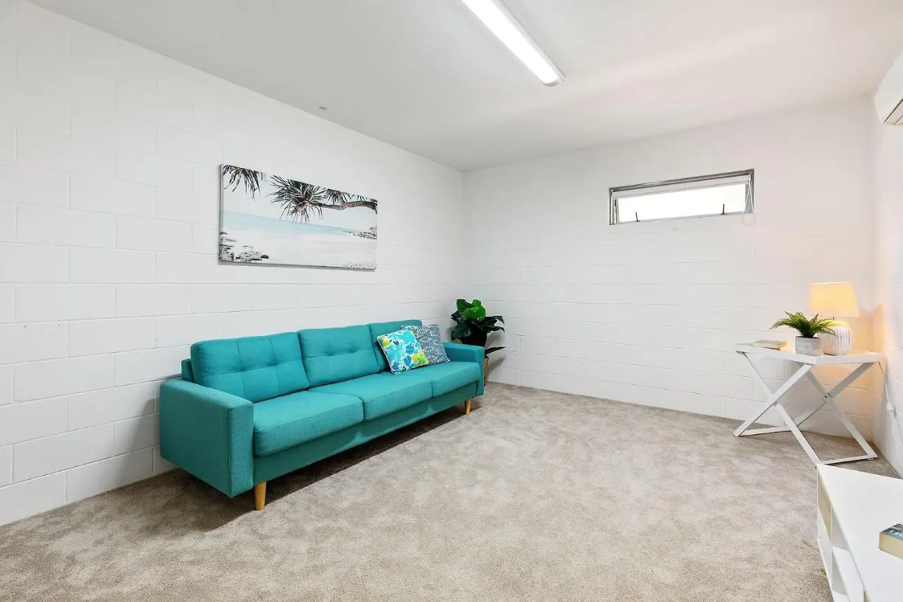 Ferguson St Family Home In Fabulous Location Sunshine Beach